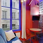 Cosy, Colourful Studio For 2 - Heart Of \
